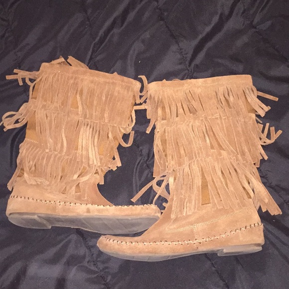LC Lauren Conrad Shoes - ☯️Lauren Conrad Moccasin Boots